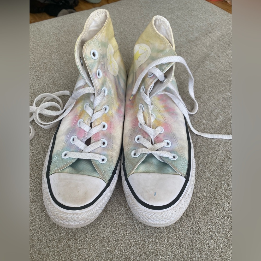 Tie dye converse